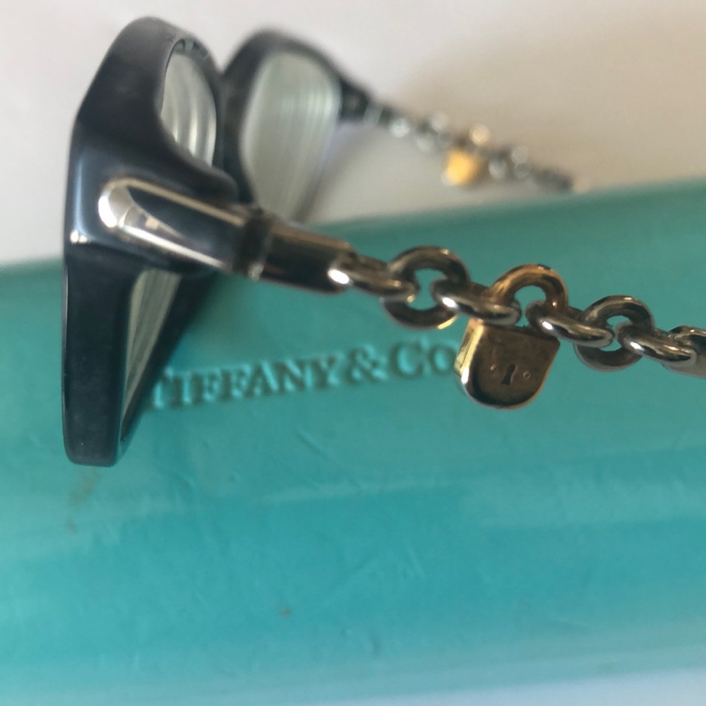 Tiffany Frame Plus  Case.